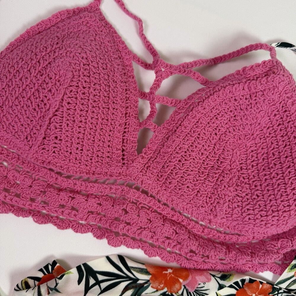 Madden Crochet Bralette Crop Top Floral Tie Back Top Womens M Pink Boho Festival